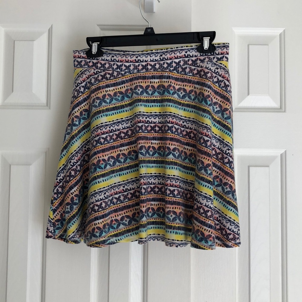 Cute flowy skirt!